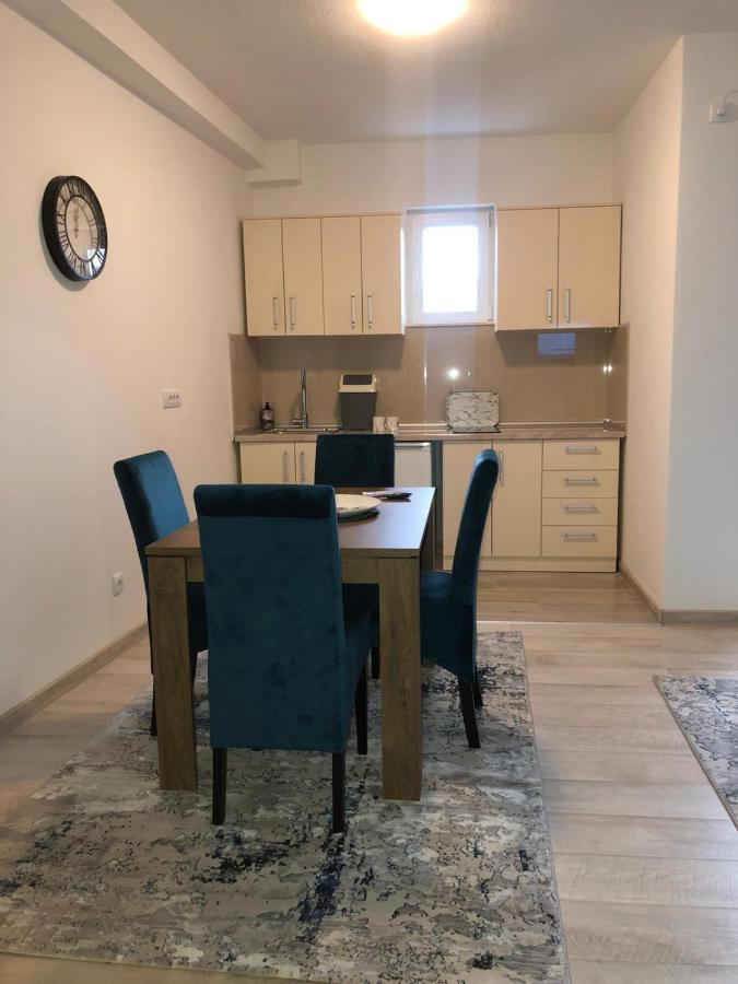 Koca Apartmani Novi Pazar Exteriör bild
